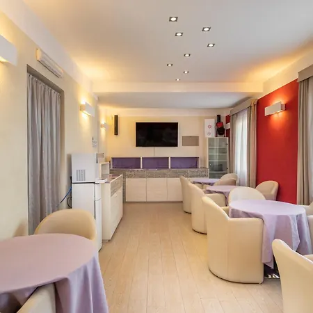 贝尔维尔酒店 3*