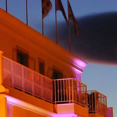 贝尔维尔酒店 酒店 3*