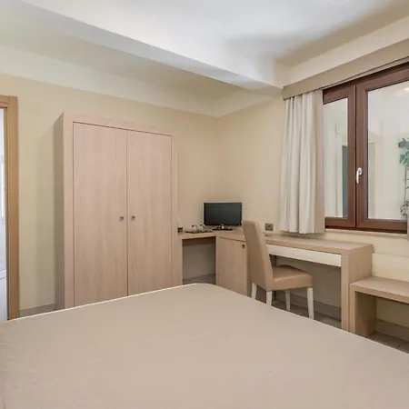 Belvir ホテル 3*